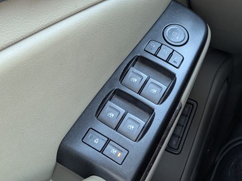 Used 2020 GMC Yukon XL SLT w/ Open Road Package image 27