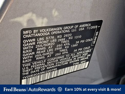 Certified 2024 Volkswagen Atlas Cross Sport SE AWD/4WD image 33