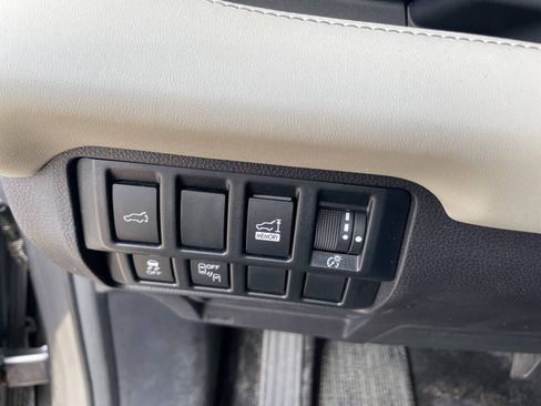 Used 2019 Subaru Ascent Limited AWD/4WD image 15