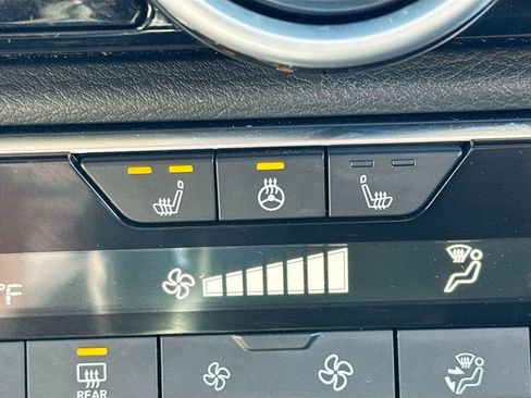 Used 2025 Nissan Sentra SV w/ All-Weather Package image 21