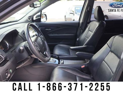 Used 2017 Honda Pilot Touring image 11