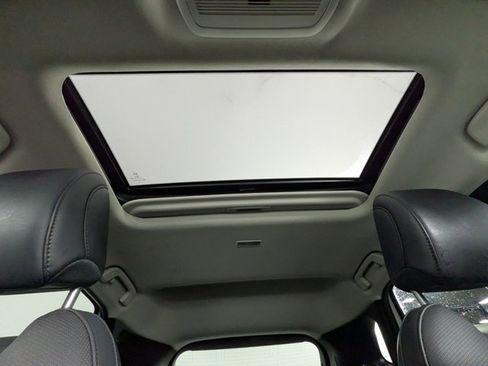 Used 2023 MAZDA CX-30 2.5 Turbo w/ Premium Package image 7