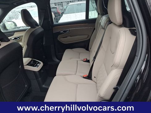 New 2026 Volvo XC90 T8 Plus image 7