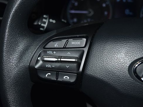 Used 2021 Hyundai Kona SE w/ Cargo Package image 7