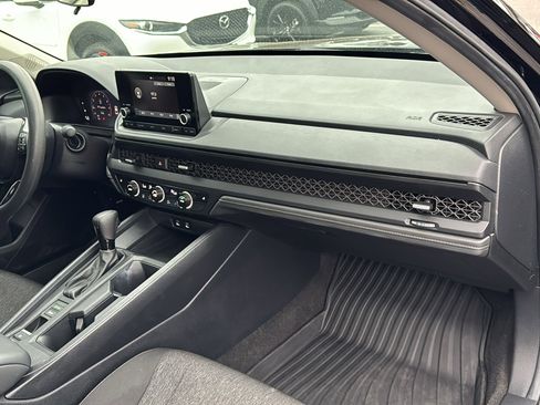 Used 2025 Honda Accord SE image 24