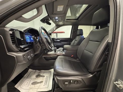 Used 2023 Chevrolet Silverado 1500 LTZ w/ LTZ Premium Package AWD/4WD image 21