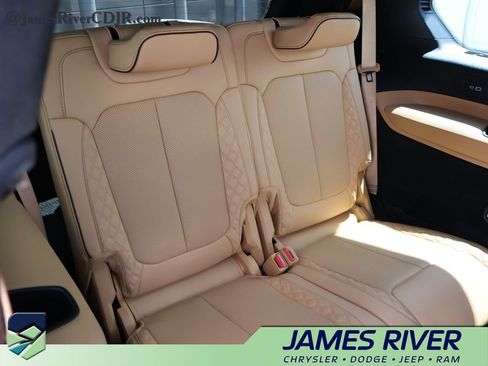 Used 2021 Jeep Grand Cherokee L Summit AWD/4WD image 13