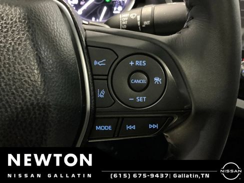 Used 2018 Toyota Camry SE w/ Audio Package FWD image 15