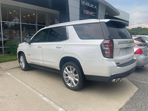 Used 2022 Chevrolet Tahoe High Country AWD/4WD image 2