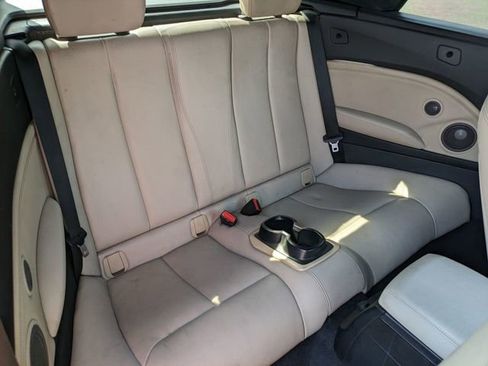 Used 2015 BMW M235i Convertible image 30