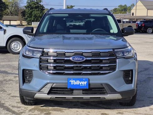 New 2026 Ford Explorer Active image 3