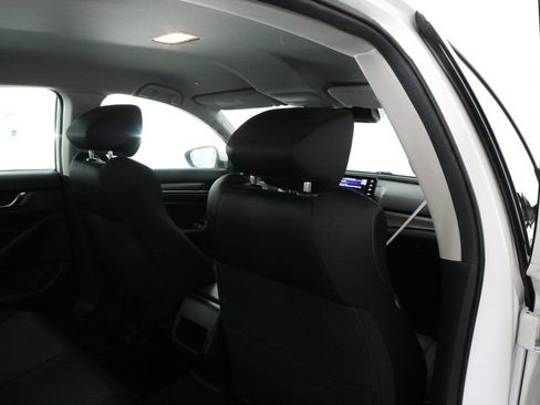 Used 2022 Honda Accord Hybrid image 42