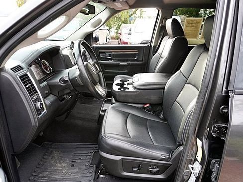 Used 2016 RAM 3500 Laramie image 16