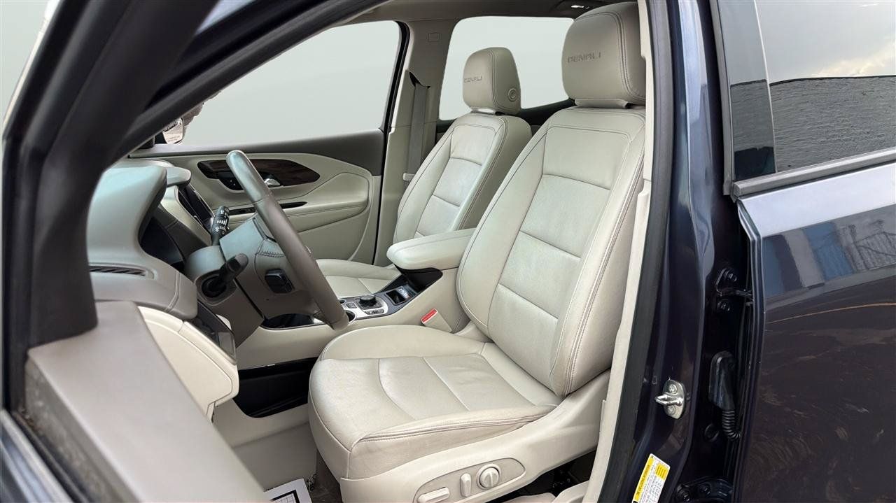 Used 2019 GMC Terrain Denali w/ Advanced Safety Package AWD/4WD image 12