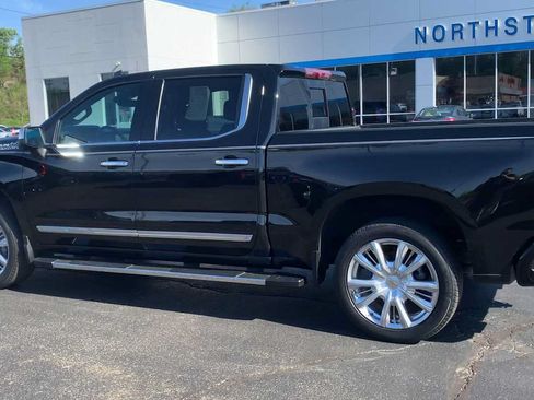 Certified 2023 Chevrolet Silverado 1500 High Country w/ High Country Premium Package AWD/4WD image 6