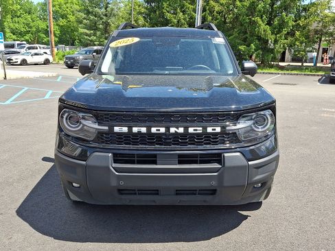 Used 2025 Ford Bronco Sport Outer Banks w/ Outer Banks Tech Package+ AWD/4WD image 2