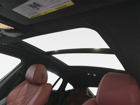 Used 2024 BMW X6 xDrive40i image 28