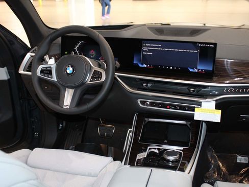 Used 2026 BMW X5 xDrive40i image 19