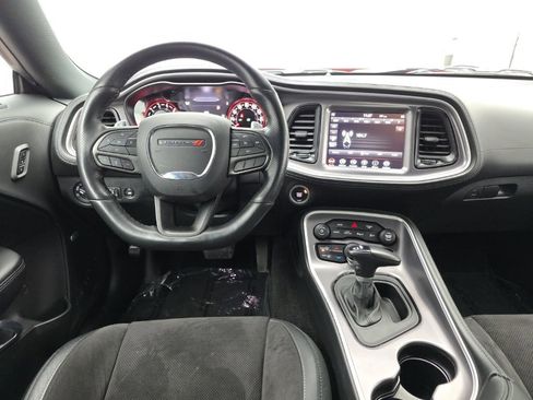 Used 2022 Dodge Challenger R/T w/ Plus Package image 17