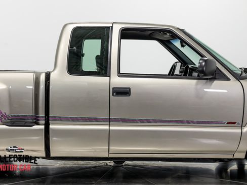 Used 2000 Chevrolet S10 Pickup LS w/ Preferred Equipment Group RWD image 39