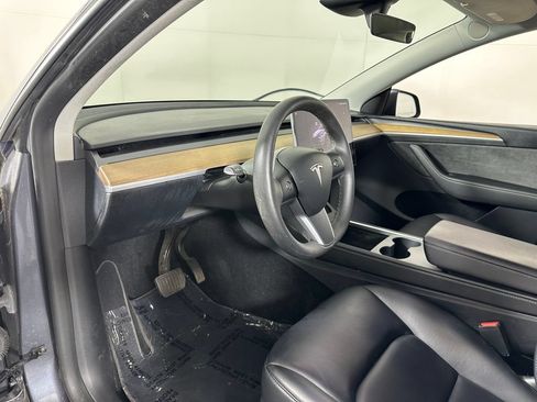 Used 2023 Tesla Model Y Long Range AWD/4WD image 17