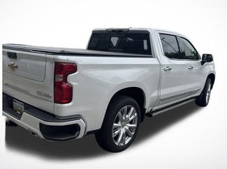 Used 2024 Chevrolet Silverado 1500 High Country w/ High Country Premium Package AWD/4WD video 2