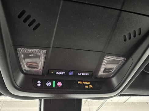 Used 2023 Chevrolet Equinox RS image 55