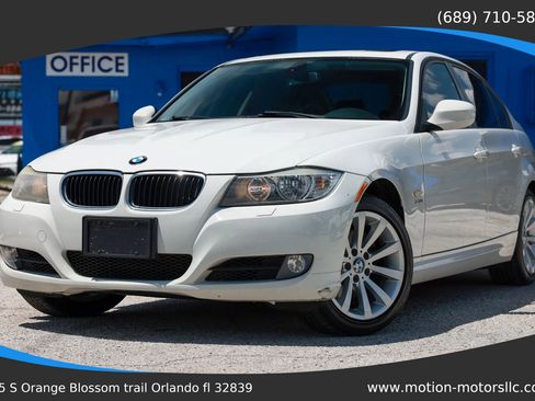 Used 2011 BMW 328i xDrive Sedan AWD/4WD image 1