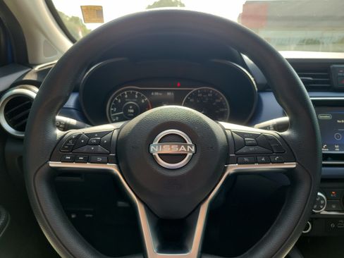 Used 2024 Nissan Versa SV w/ Trunk Package FWD image 16