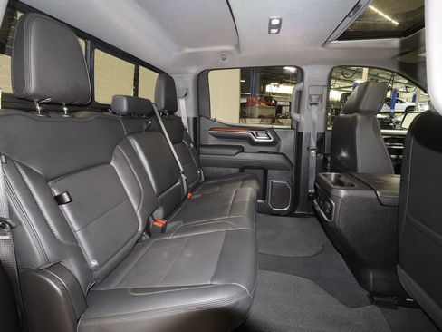 Used 2025 GMC Sierra 1500 Denali AWD/4WD image 29