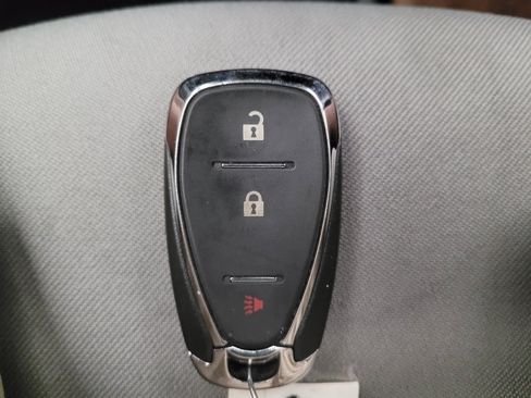 Used 2021 Chevrolet Equinox LT FWD image 32