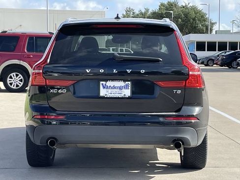 Used 2019 Volvo XC60 T5 Momentum w/ Protection Package Premier FWD image 5