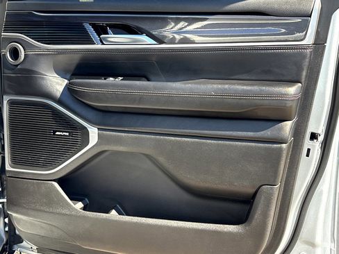 Used 2024 Jeep Wagoneer w/ Premium Group I image 15