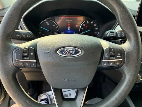 Used 2022 Ford Escape SE AWD/4WD image 23