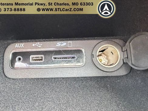 Used 2015 Jeep Grand Cherokee Overland w/ Advanced Technology Group image 13