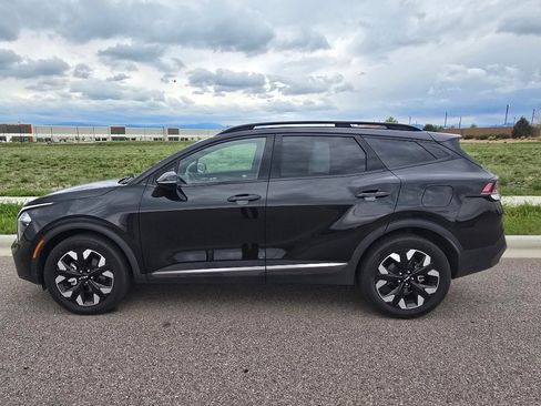 Used 2023 Kia Sportage X-Line AWD/4WD image 2