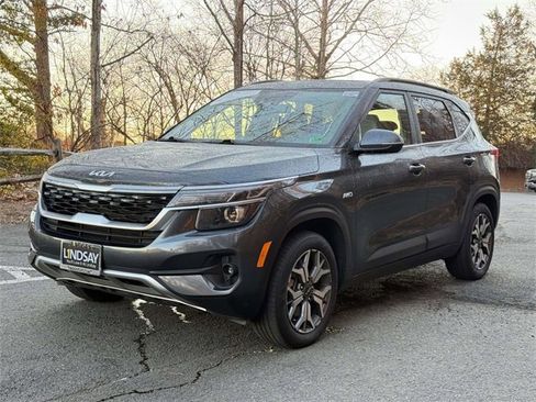 Used 2023 Kia Seltos EX image 5