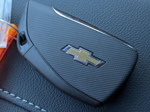 New 2026 Chevrolet Traverse LT FWD image 25