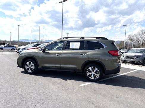 Used 2025 Subaru Ascent Premium image 5