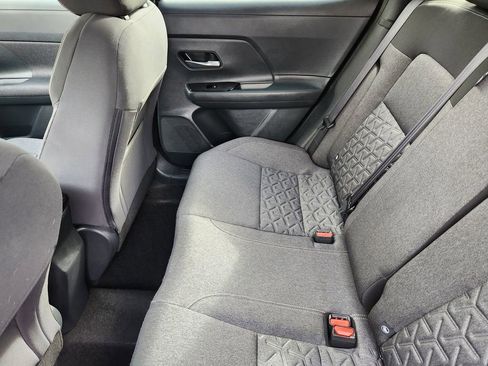 Certified 2025 Nissan Kicks SV image 12