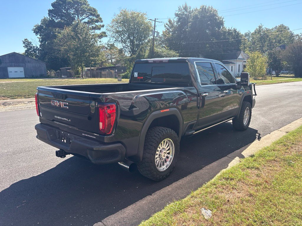 Used 2023 GMC Sierra 2500 Denali w/ Denali Ultimate Package AWD/4WD image 8