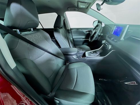 Certified 2025 Toyota RAV4 XLE image 25