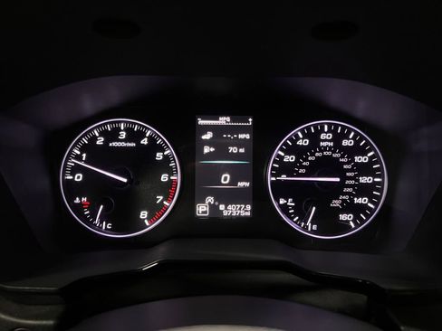 Used 2021 Subaru Outback Premium image 11