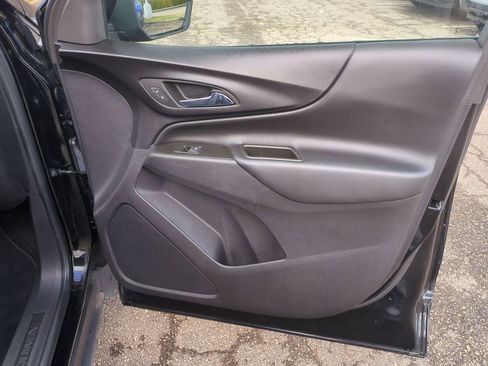 Used 2023 Chevrolet Equinox LT image 31