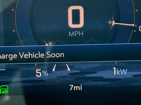 New 2026 Chevrolet Equinox EV LT image 18