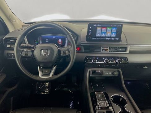 Used 2024 Honda Pilot Elite image 18