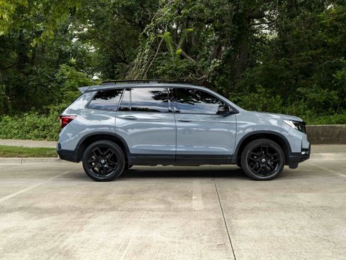 Used 2025 Honda Passport Black Edition image 10