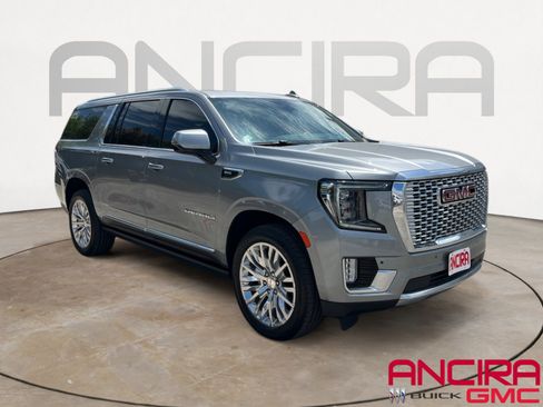 Used 2023 GMC Yukon XL Denali AWD/4WD image 1