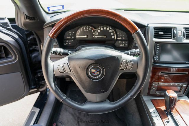Used 2006 Cadillac XLR RWD image 40