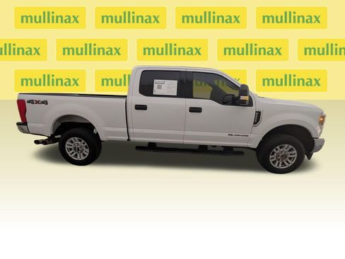 Used 2018 Ford F250 XLT AWD/4WD image 2